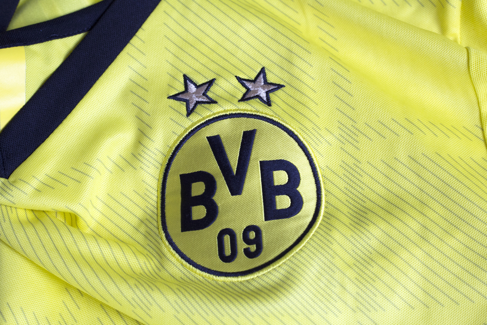 Obrońca BVB spowodował wypadek samochodowy i uciekł z miejsca zdarzenia