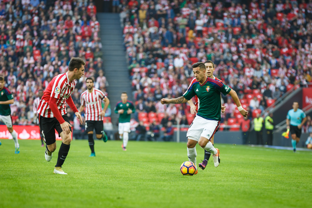 Napastnik Osasuny przejdzie do Realu Betis