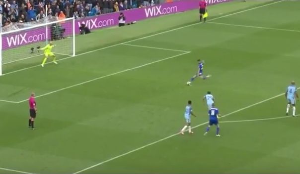 Wygrana City, Mahrez zmarnował jedenastkę w kuriozalny sposób [VIDEO]