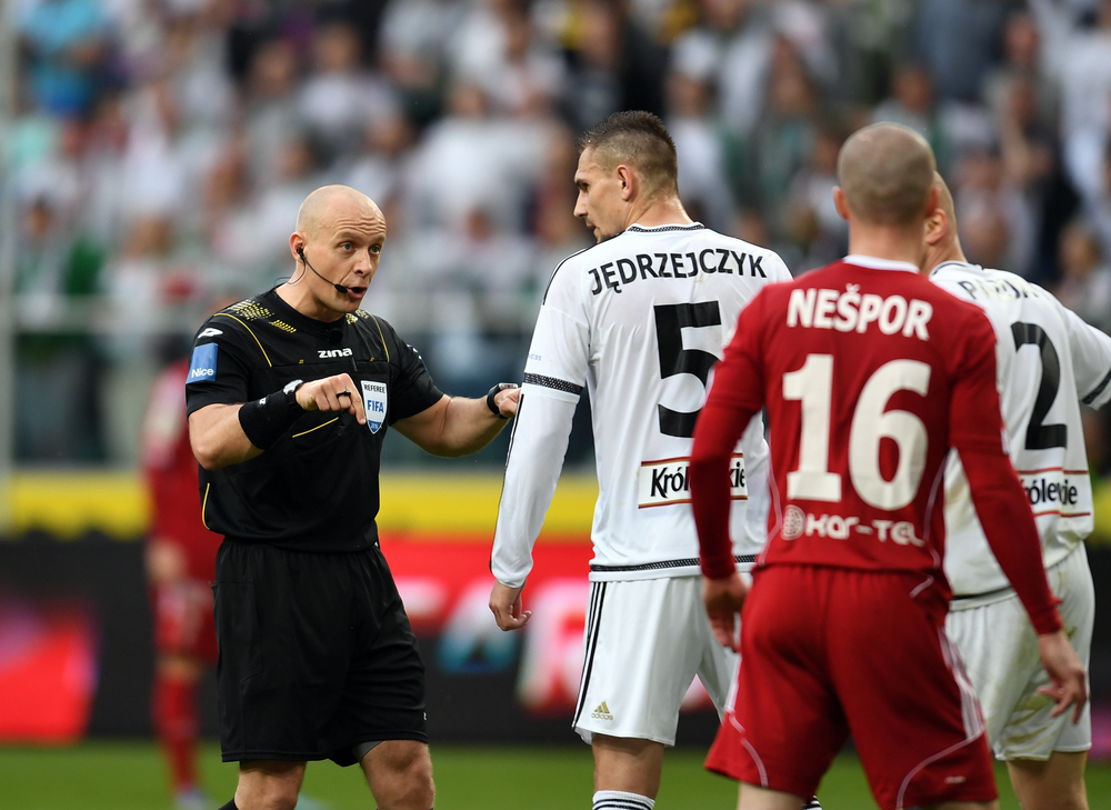 VAR w Ekstraklasie? PZPN przeszkoli sędziów