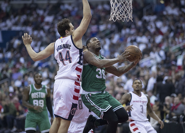 Celtics zmniejszyli stratę do Cavaliers