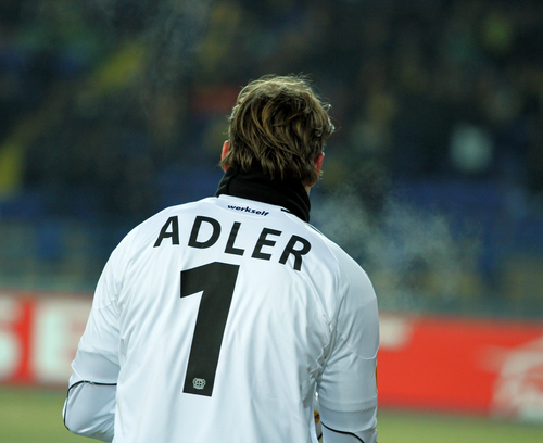 Rene Adler pożegnał się z HSV
