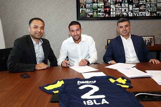 Oficjalnie: Isla zagra w Fenerbahce	