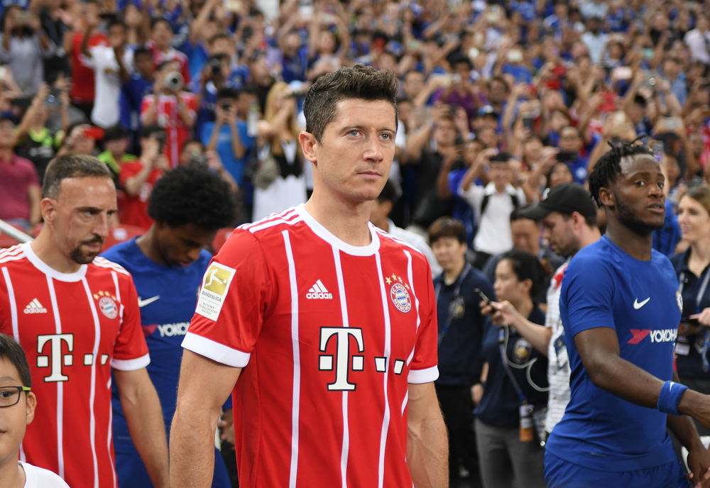 Żewłakow broni Lewandowskiego. "Mówienie o lojalności w takiej sytuacji jest żałosne"