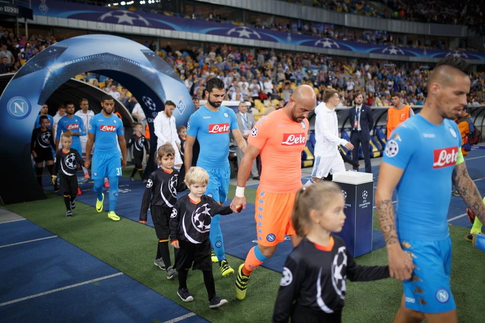 Nieudane podejście PSG. Reina nie zamieni Neapolu na Paryż