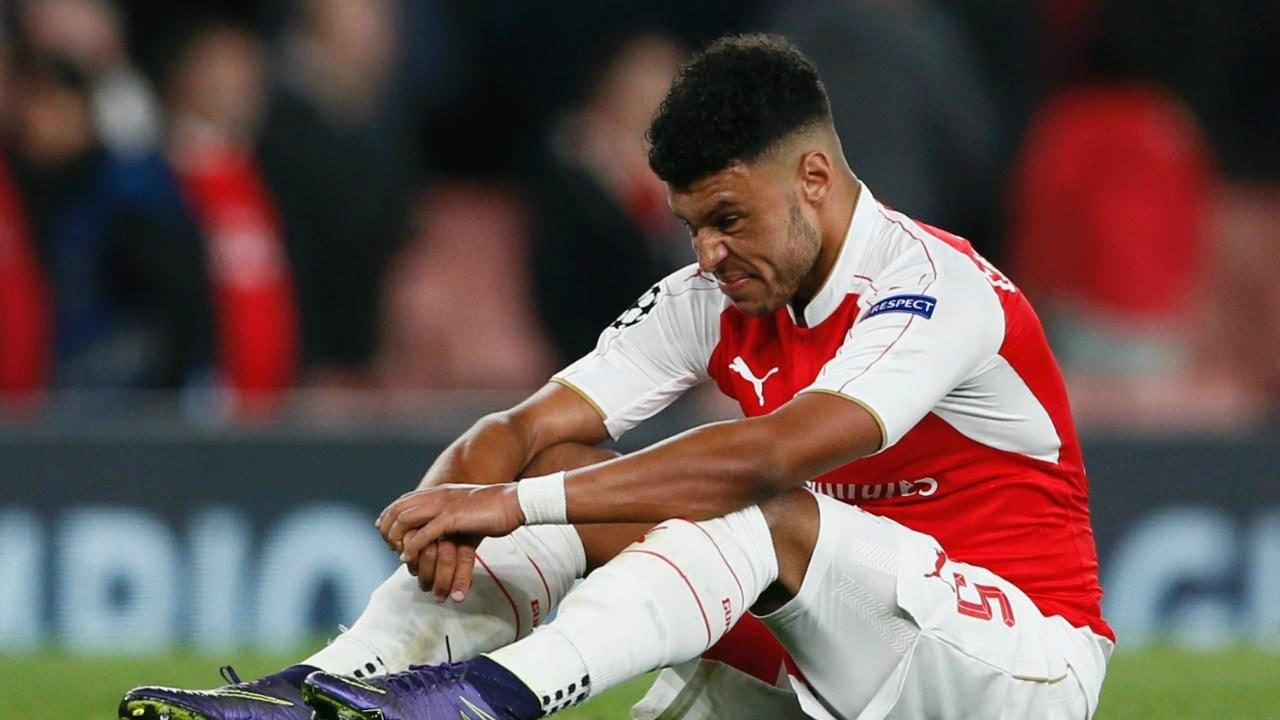 Sky Sports: Dwa kluby walczą o pozyskanie Alexa Oxlade-Chamberlaina