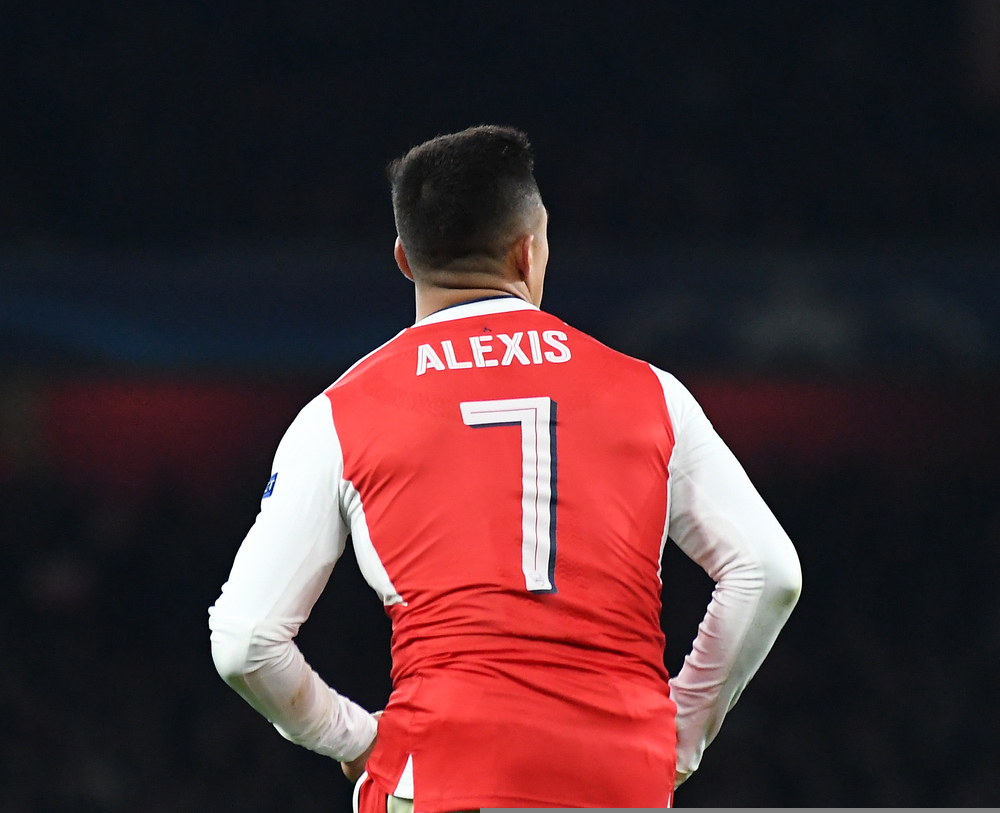 Arsenal nie znalazł następcy, Sanchez w dalszym ciągu Kanonierem