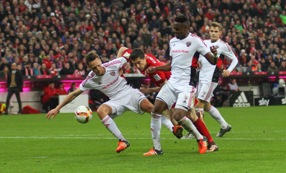 Niemcy pójdą śladem Anglików? Siedemnaście klubów Bundesligi jest za