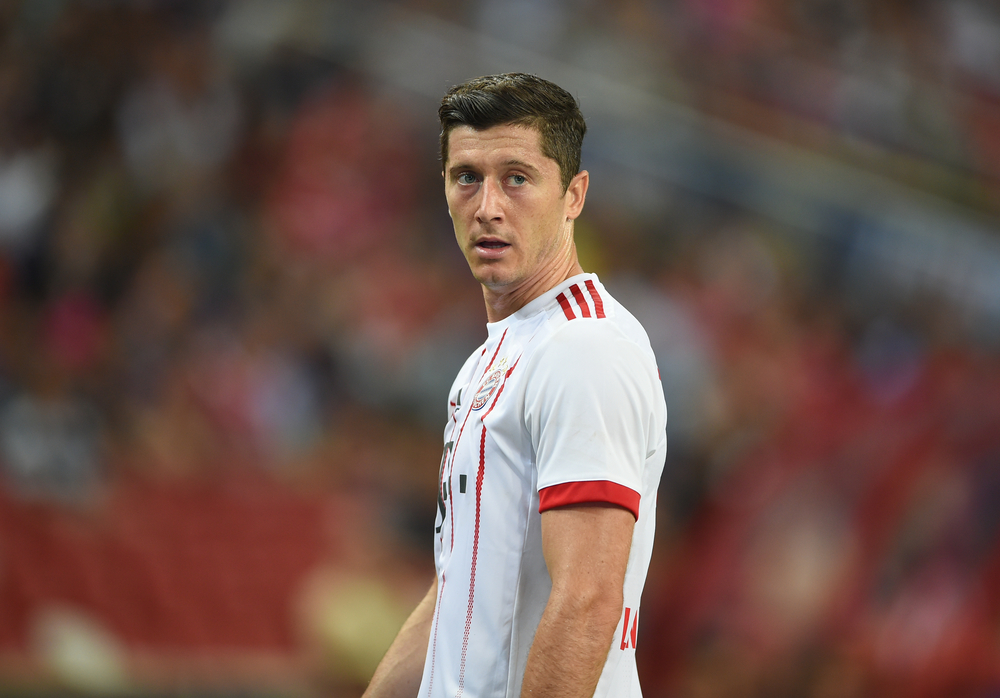 "Kicker": Real nie zrezygnował z Lewandowskiego. Benzema może być włączony w ten transfer
