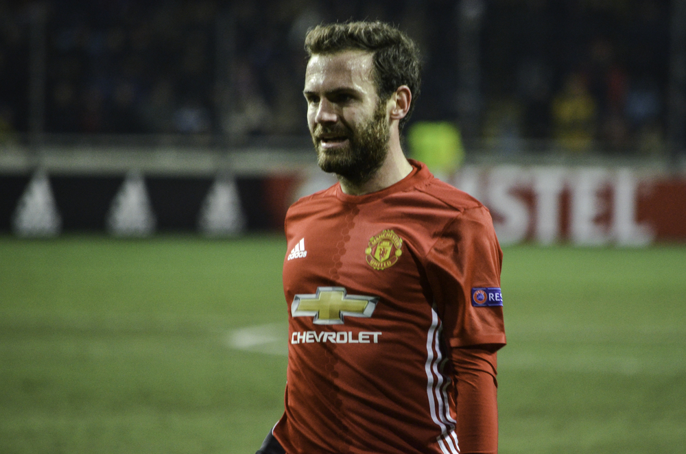 Manchester United chce zatrzymać Juana Matę na dłużej
