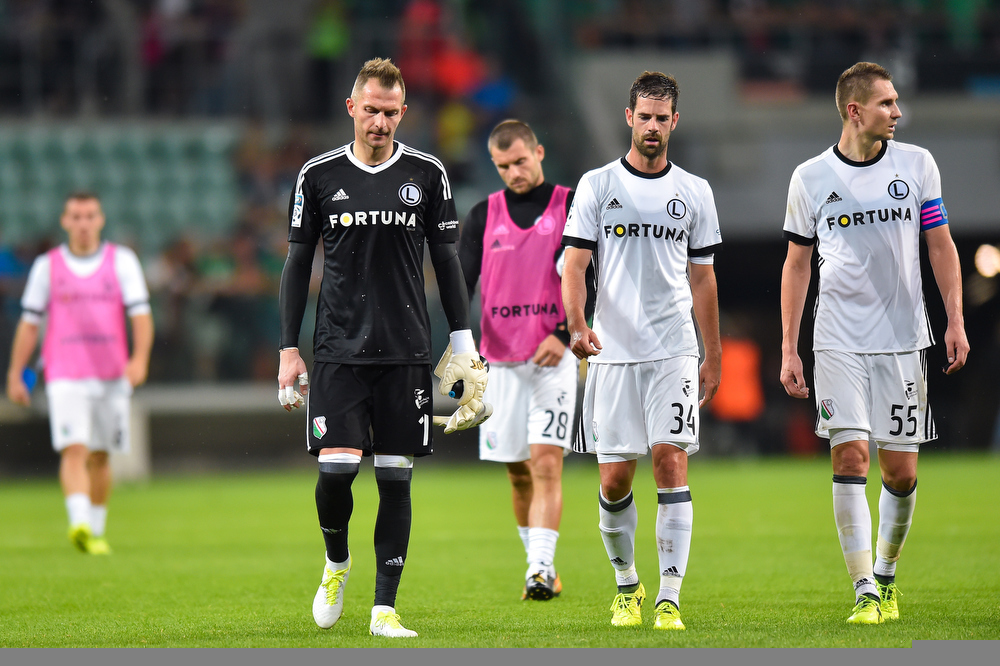 Na boisku wiało nudą, a dużo ciekawiej było przed meczem. Kibice Legii nie zostali wpuszczeni na stadion