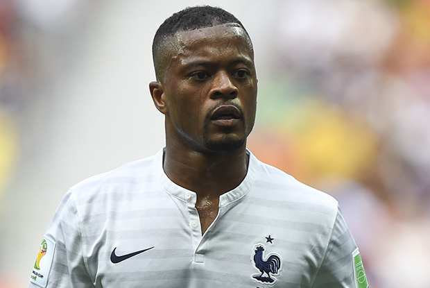 Evra trenuje z West Hamem United, ale jest bez klubu