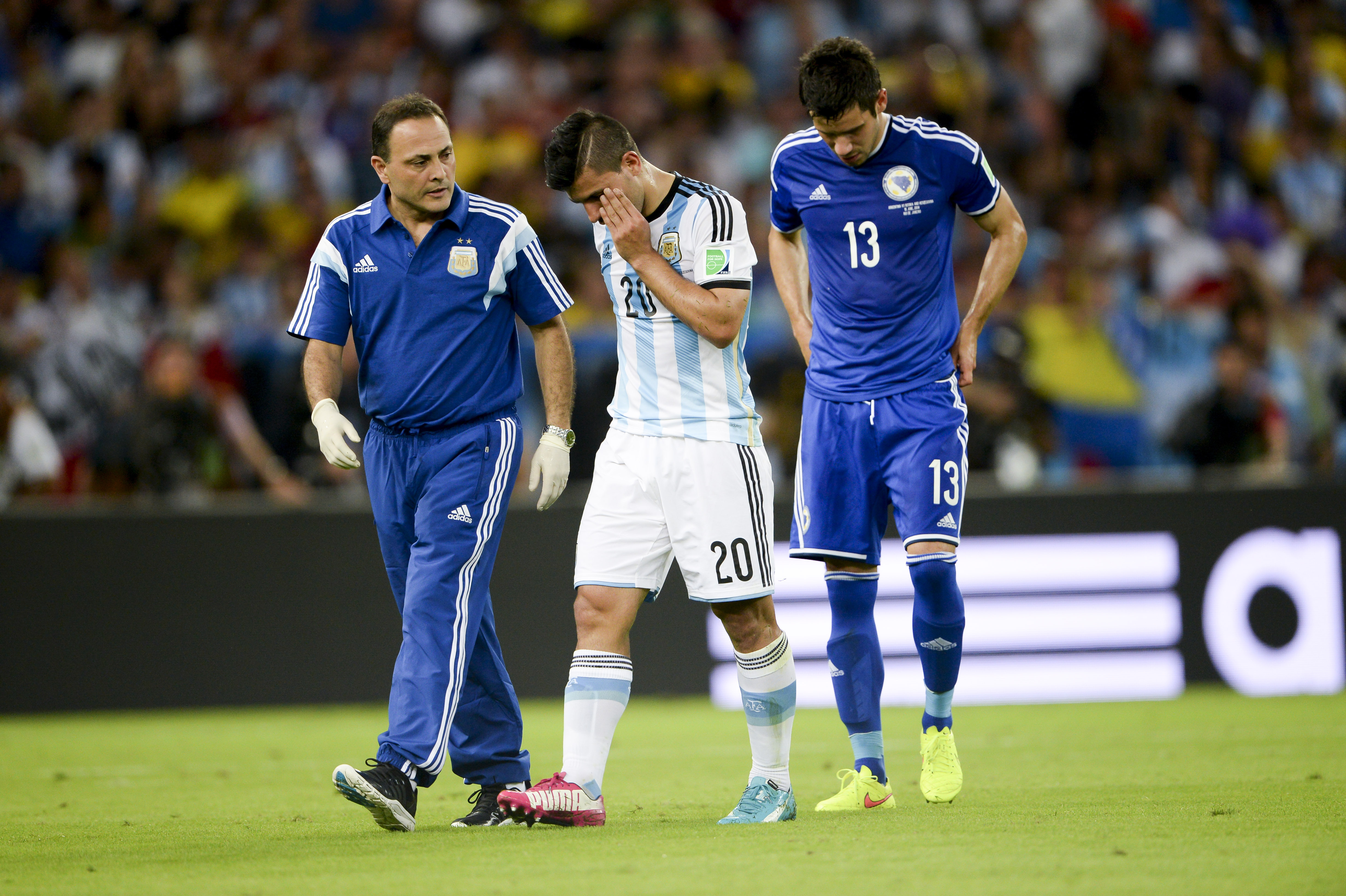Sergio Aguero w szpitalu. Argentyńczyk zasłabł w przerwie meczu z Nigerią