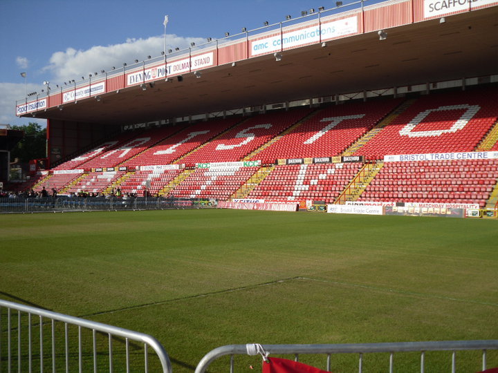 Pedro Pereira spędzi najbliższy sezon w Bristol City