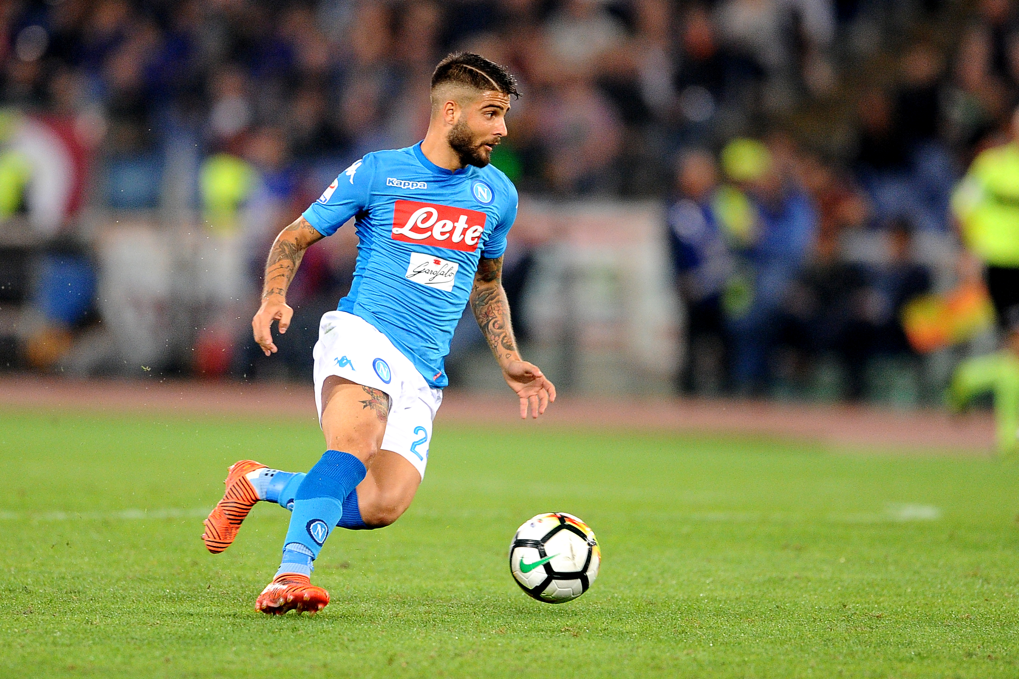Piłkarze włoskiej Serie A pomagają w walce z koronawirusem