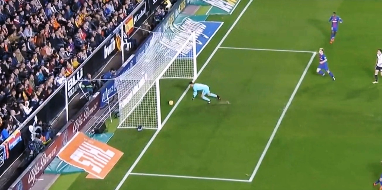 Skandal w Hiszpanii! Okradziona z gola Barcelona zremisowała z Valencią [VIDEO]