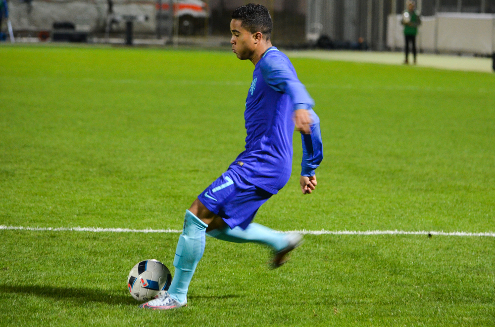 Justin Kluivert wskazał klub swoich marzeń. Chce pójść w ślady ojca