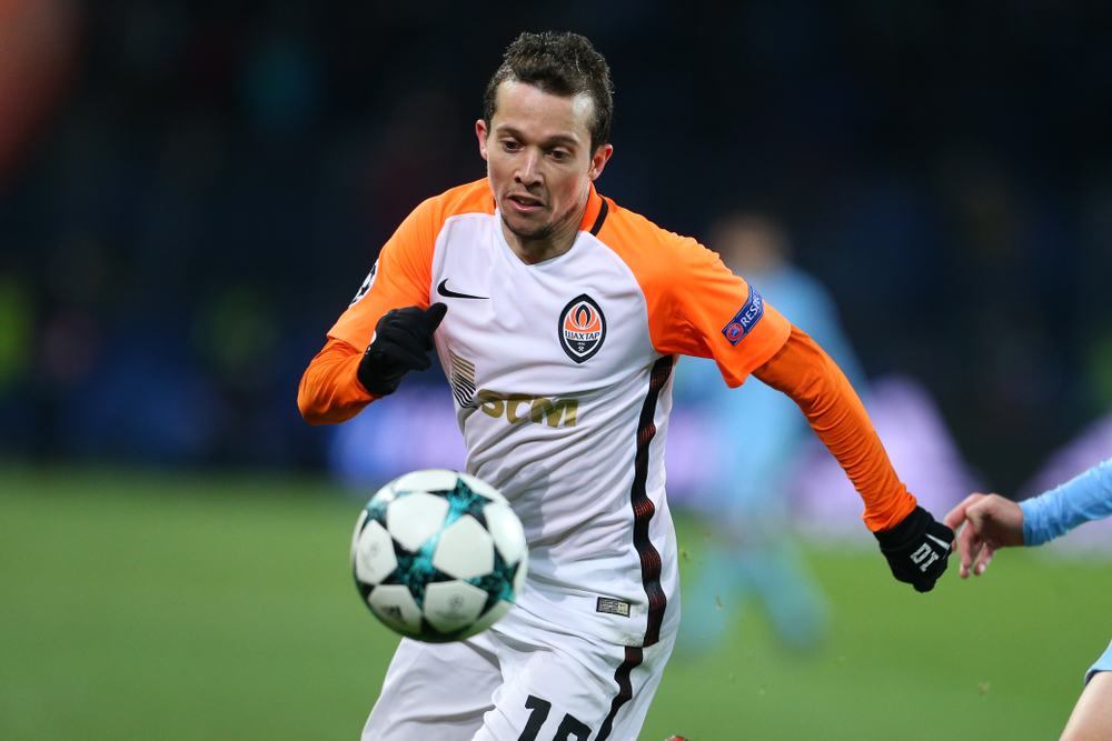 Kolejny transfer Evertonu! Bernard podpisał kontrakt