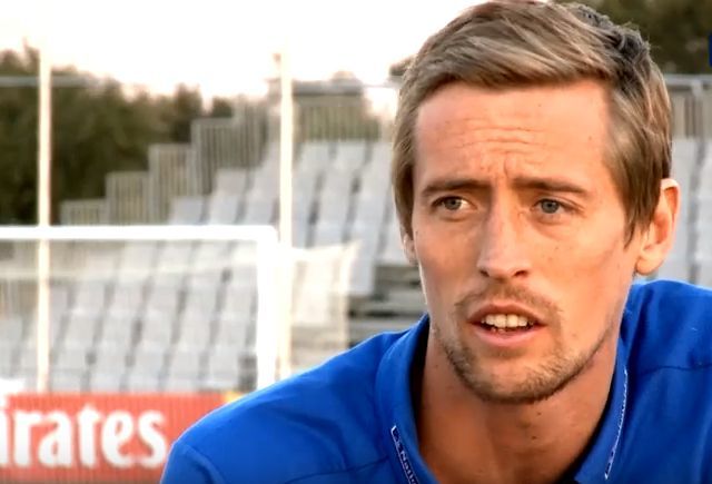 Peter Crouch powiedział fanom „bye”. Piłkarski Jaś Fasola anegdotami wypełniłby kilkanaście karier
