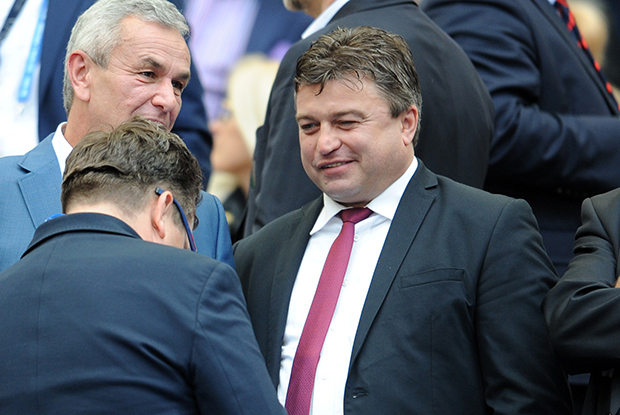 Roman Kosecki o sytuacji w Legii Warszawa: Dariusz Mioduski skończył z castingami dla psychopatów