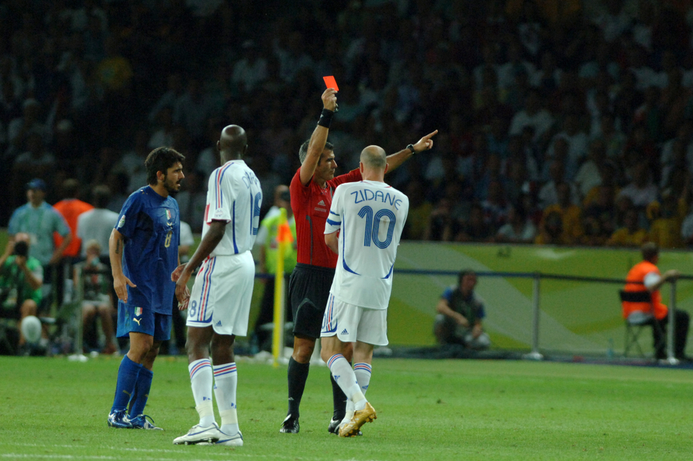 Buffon jak Zidane? Być może to zakończenie wielkiej kariery z czerwoną kartkę w tle