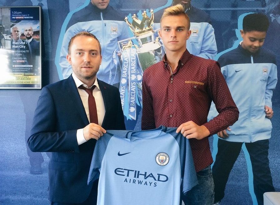 18-letni Polak odchodzi z Manchesteru City. Zaskakujący wybór utalentowanego golikpera