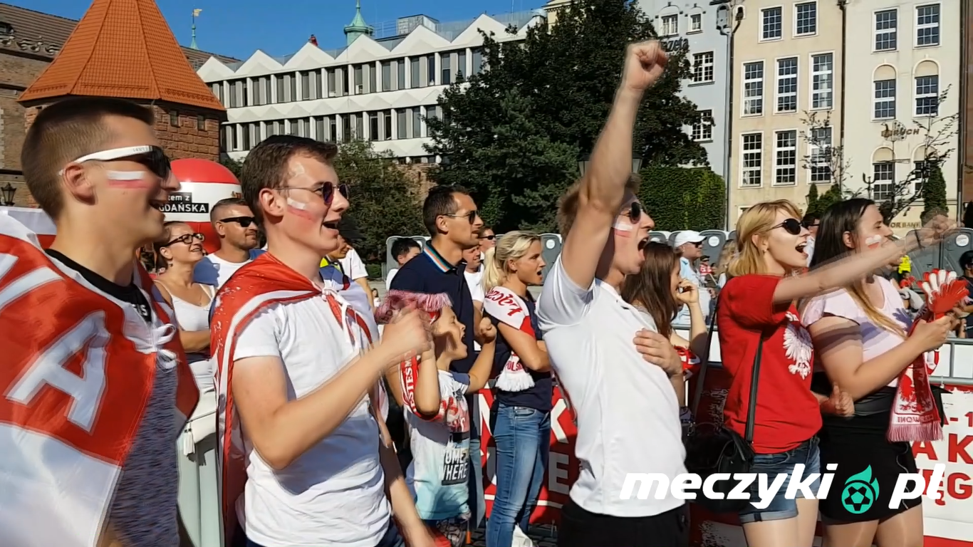 "Powinni wylać więcej potu, by udowodnić swoją wartość". Polscy kibice komentują ostatni mecz kadry Nawałki na mundialu