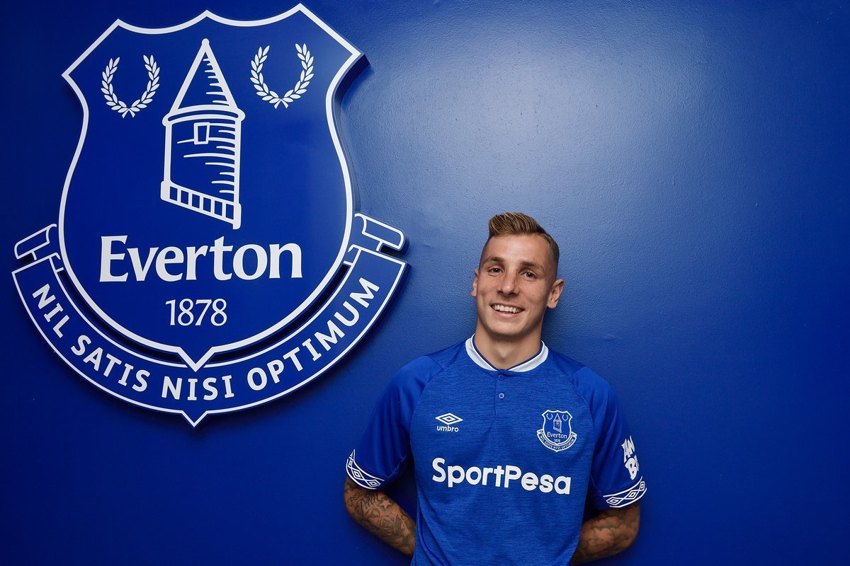 Barcelona pozbyła się obrońcy. Lucas Digne został zawodnikiem Evertonu