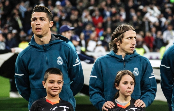 Otoczenie Ronaldo wbija szpilę po gali FIFA. "Tych trofeów nikt nie ukradnie" [ZDJĘCIE]