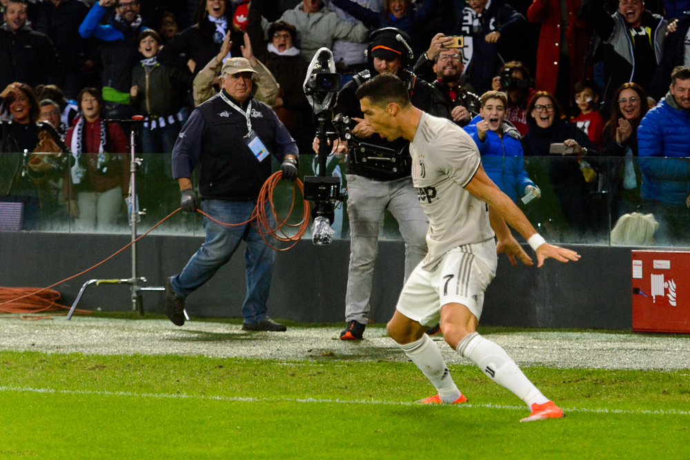 Sensacyjny remis w Turynie! Piątek bez bramki, gol Ronaldo! [WIDEO]