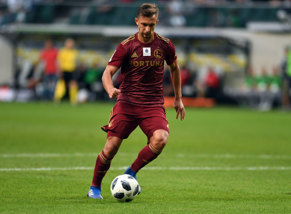 Sześć bramek w meczu Legii z Wisłą Kraków. Carlitos uratował Legię [RELACJA]