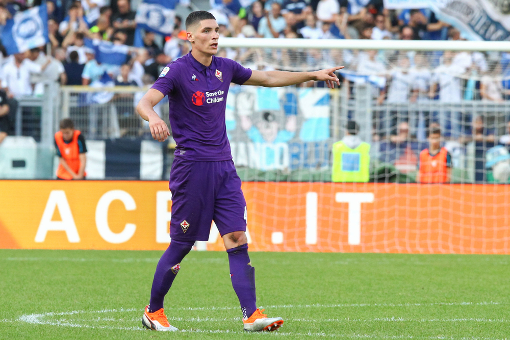 Kluby z Manchesteru walczą o obrońcę Fiorentiny