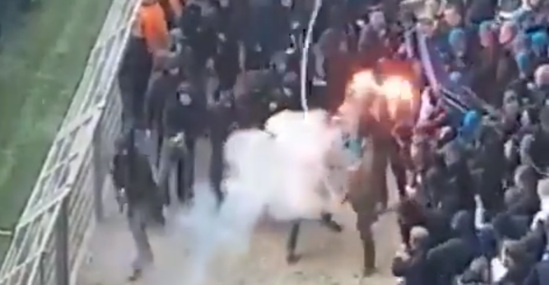 Starcia kibiców z policją na stadionie w Dortmundzie [WIDEO]
