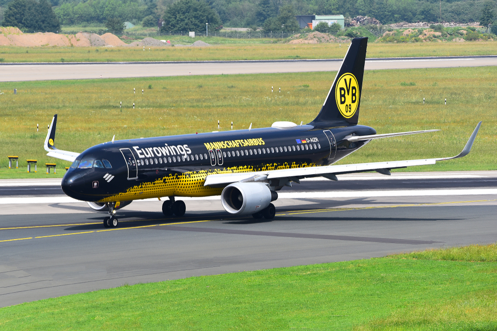 Groźna sytuacja z udziałem piłkarzy BVB. Mogło dojść do zderzenia samolotów