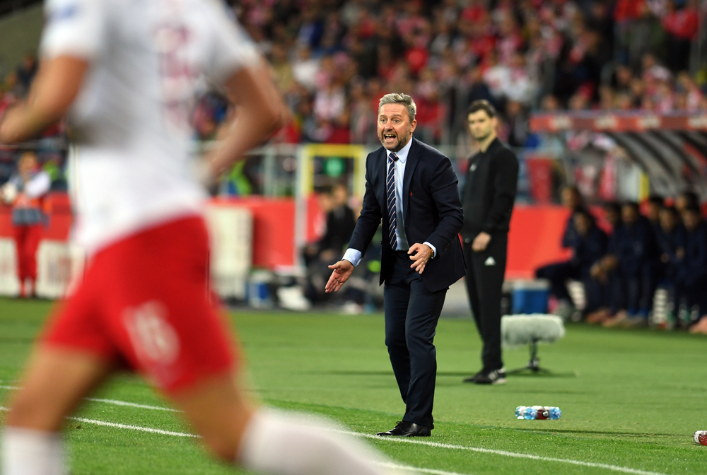 Były kolega z reprezentacji krytykuje Brzęczka. "Nie wie, jak chce grać. Został rzucony na zbyt głęboką wodę"