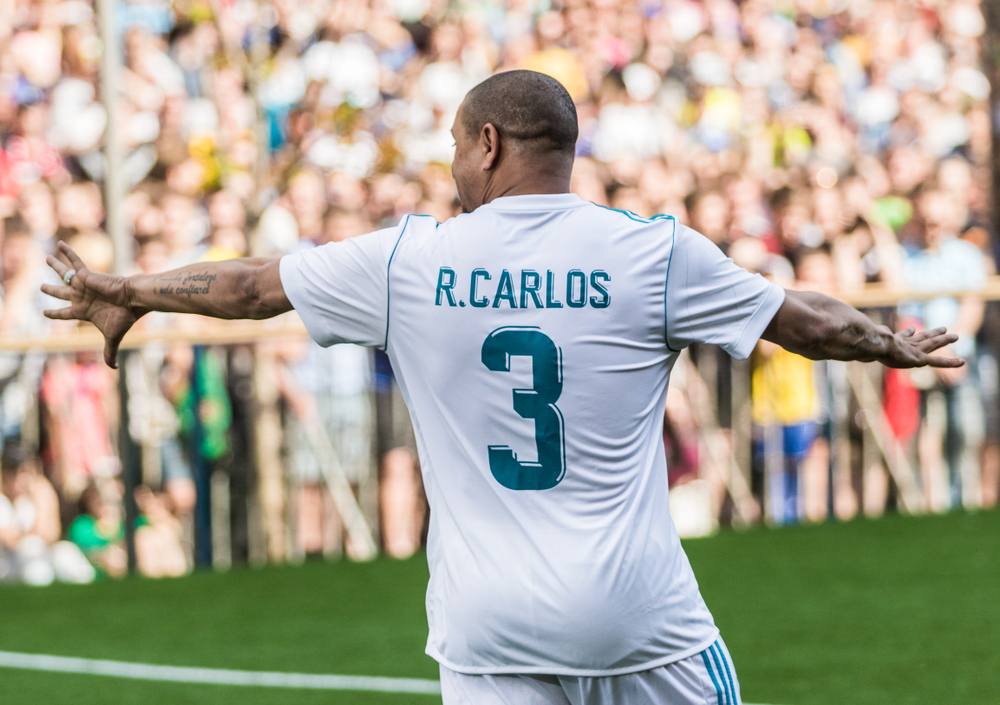 Roberto Carlos wskazał swoje dwie najbardziej niewiarygodne bramki [WIDEO]