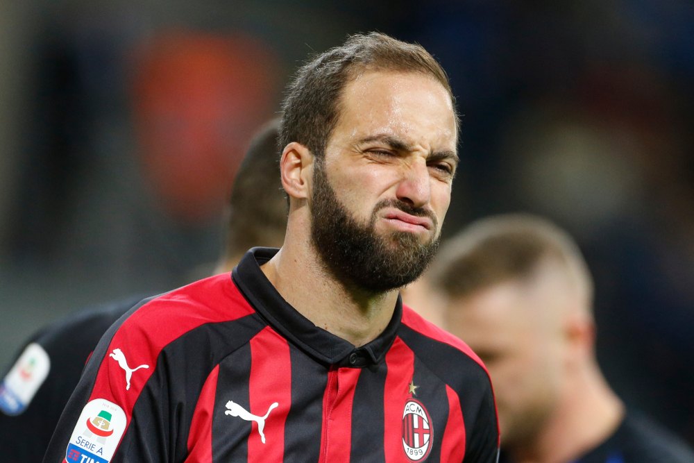 Gonzalo Higuain poleci do Londynu. Transfer coraz bliżej