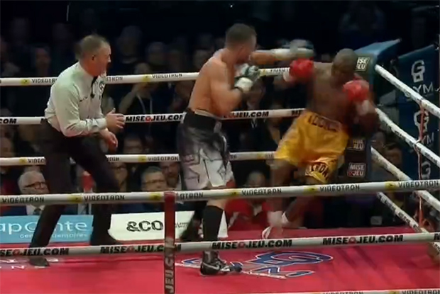 Dramat po walce o pas federacji WBC. Bokser w stanie krytycznym [WIDEO]