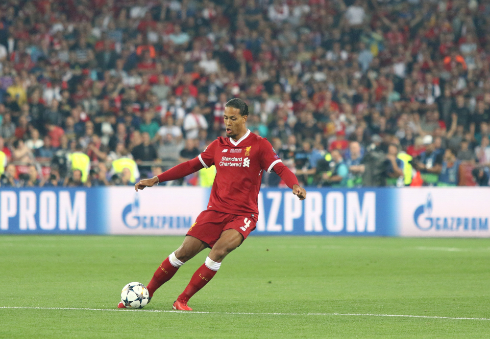 Virgil van Dijk skomentował rekordowy transfer Harry'ego Maguire'a do Manchesteru United