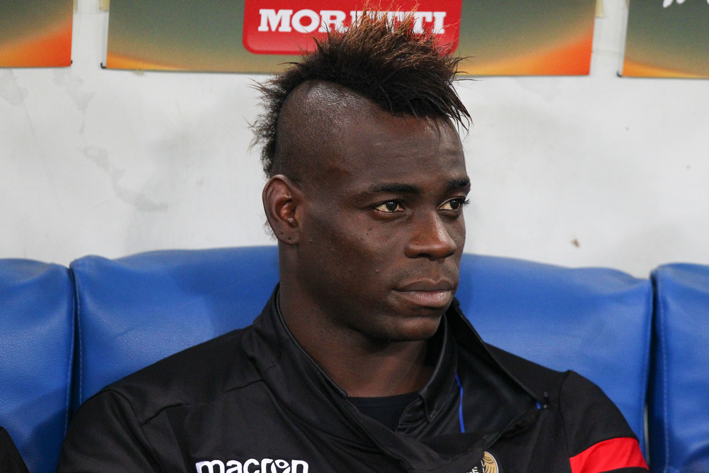 Wandale uszkodzili samochód Mario Balotellego. "Lepiej się módlcie, abym nigdy was nie znalazł" [ZDJĘCIE]