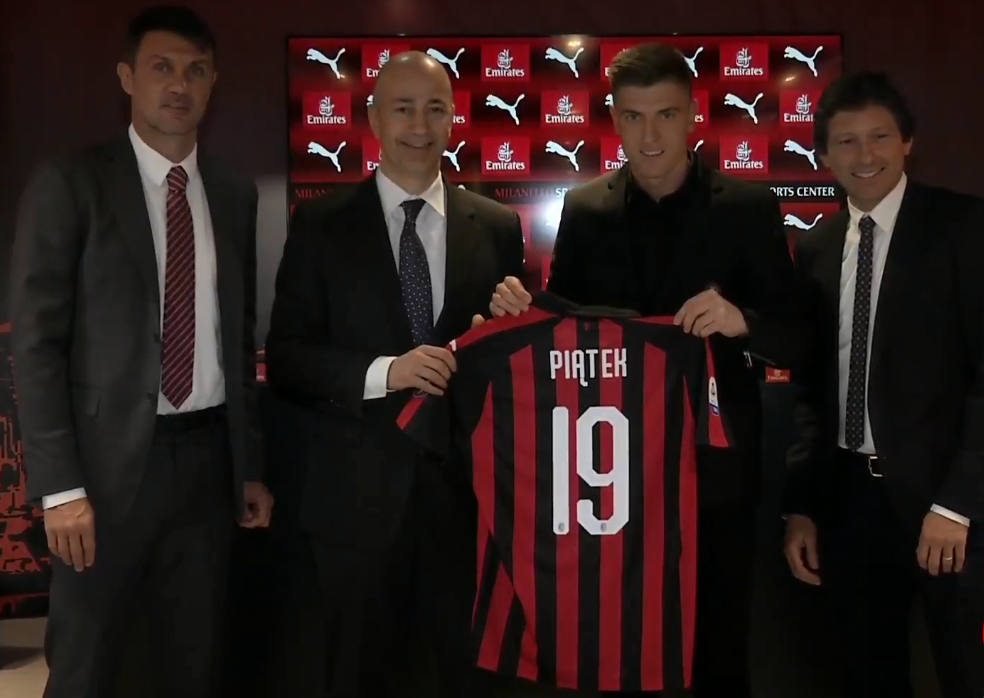Piątek bez „dziewiątki” na koszulce. Milan zdejmuje presję z nowego nabytku