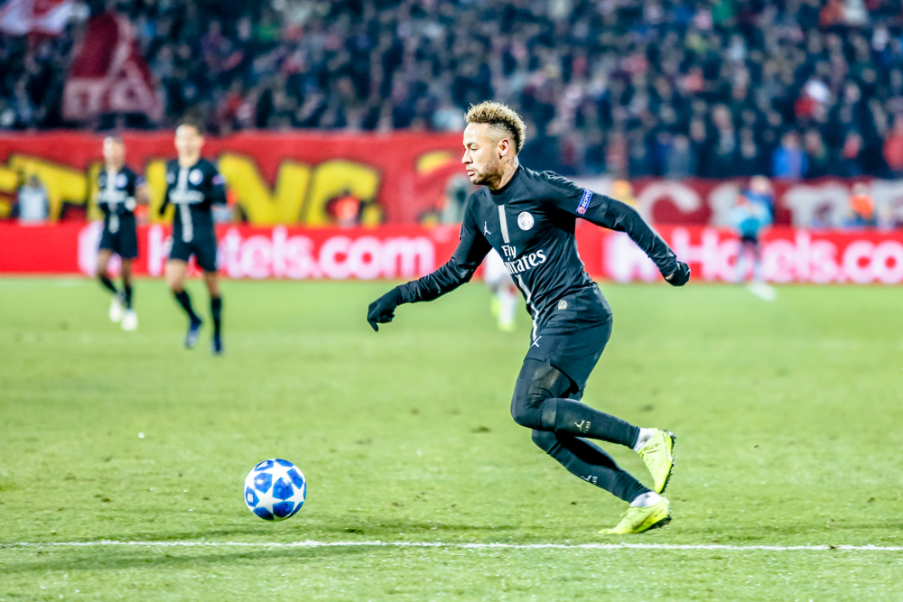 Kolejny słaby mecz PSG. Neymar uratował remis po golu z rzutu karnego