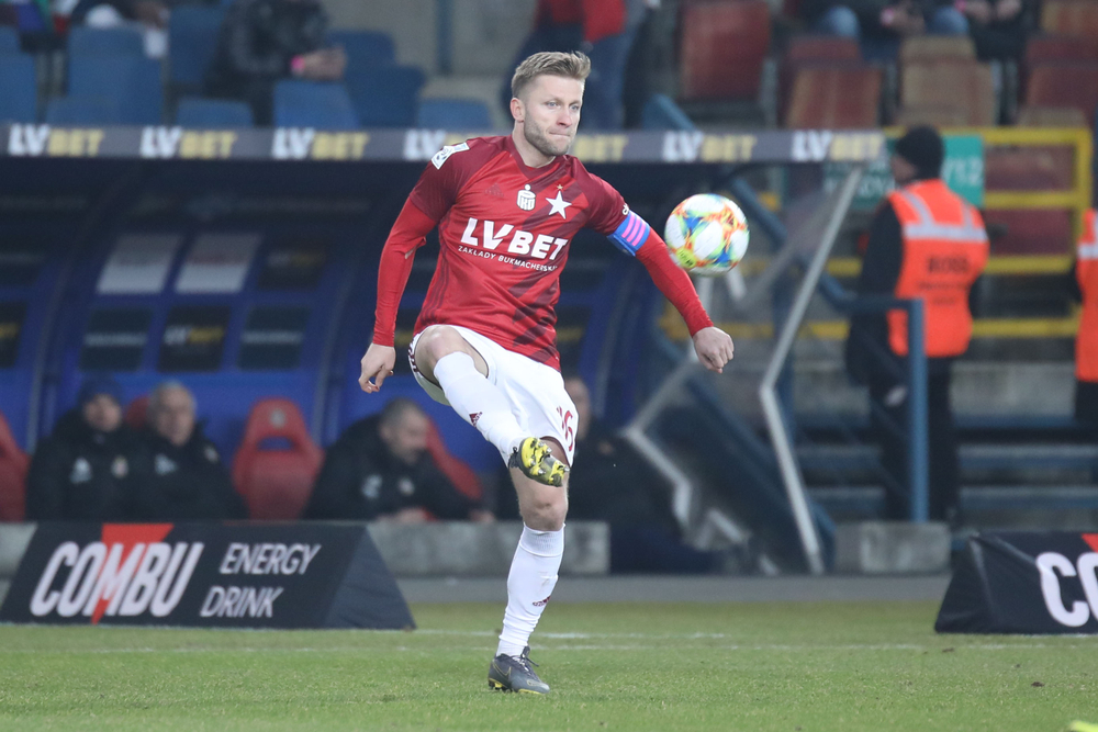 Nieudany pościg Wisły Kraków. 5 goli i porażka "Białej Gwiazdy" z Pogonią Szczecin [WIDEO]