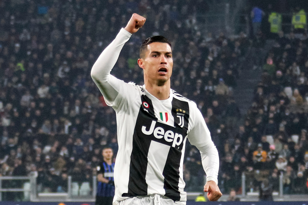Magiczny Cristiano Ronaldo! Trzy bramki Portugalczyka i Juventus gra dalej! [WIDEO]