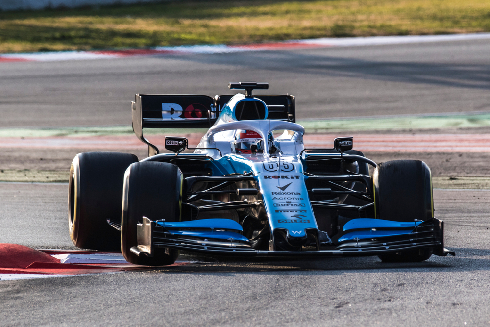 To dlatego Robert Kubica miał wypadek? George Russell wskazał możliwą przyczynę rozbicia bolidu Polaka