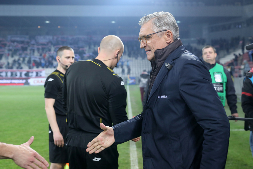 Adam Nawałka bardzo blisko powrotu na ławkę trenerską. Jest głównym faworytem!