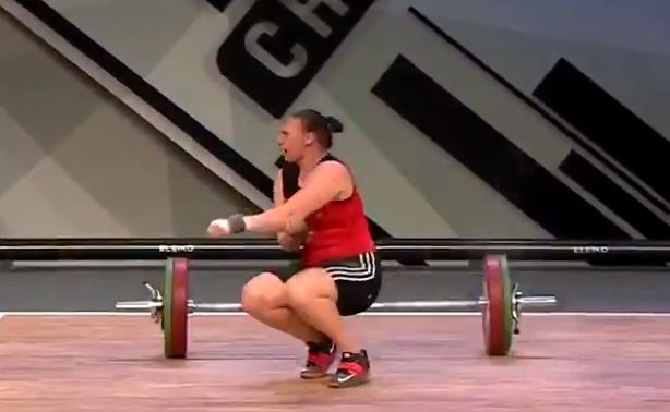 Makabryczna kontuzja polskiej sztangistki podczas mistrzostw Europy [WIDEO]