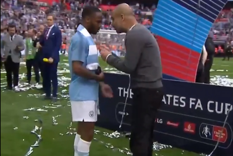 Guardiola nie tracił czasu. Zrobił wykład Sterlingowi tuż po odebraniu Pucharu Anglii [WIDEO]
