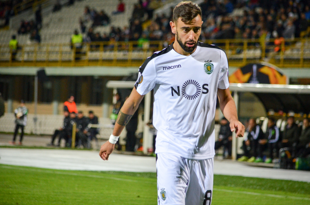 "Nie kupimy Raphinhi, bo Bruno Fernandes przechodzi do Realu Madryt". Zaskakujące słowa działacza Fiorentiny