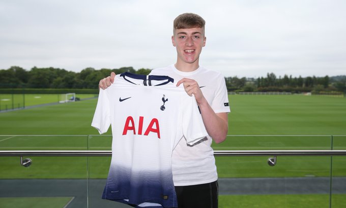 Tottenham w końcu kupił nowego piłkarza! Od razu oddał go na wypożyczenie